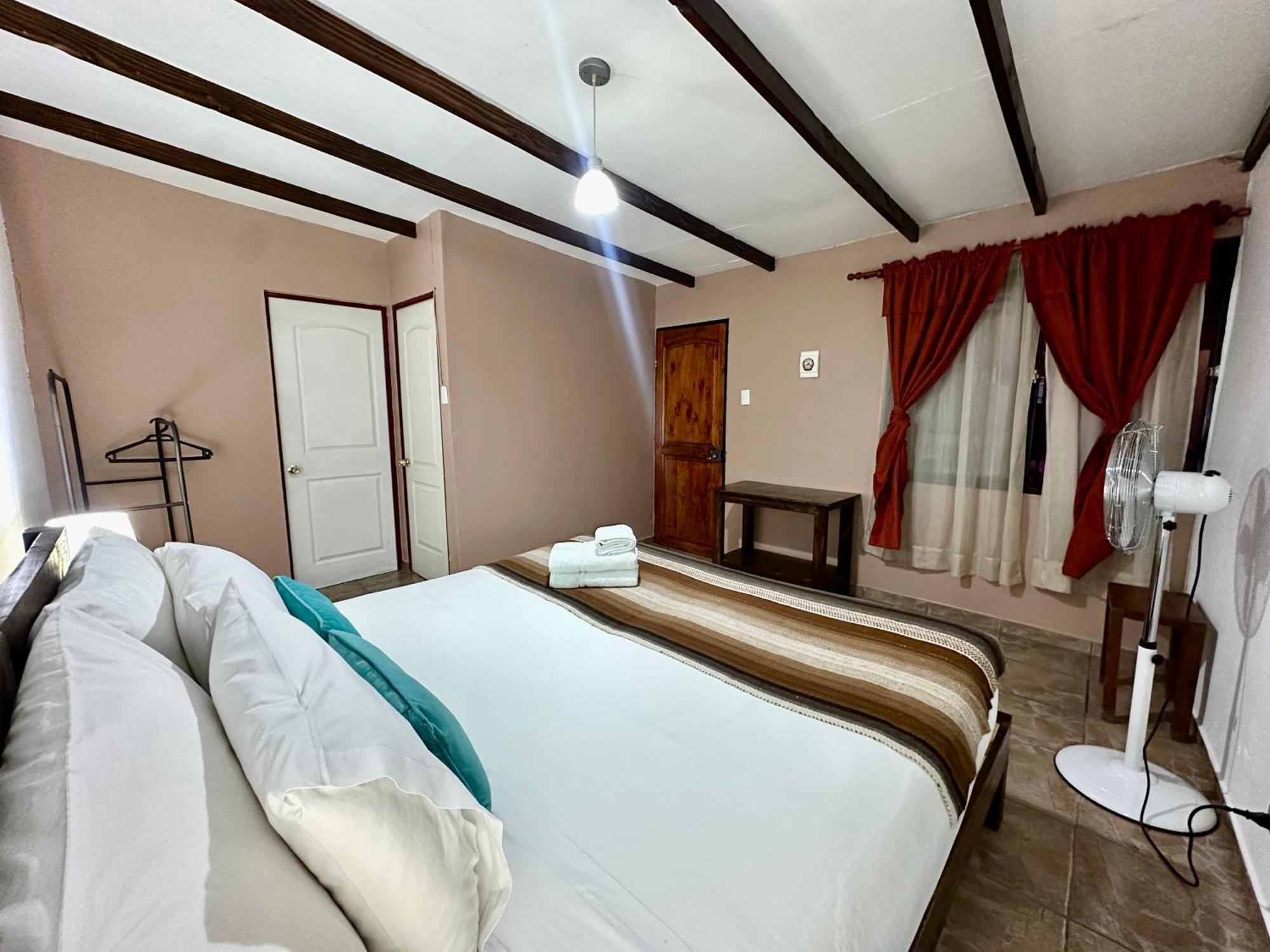 Hostal Qachi Chentura San Pedro de Atacama Exterior photo